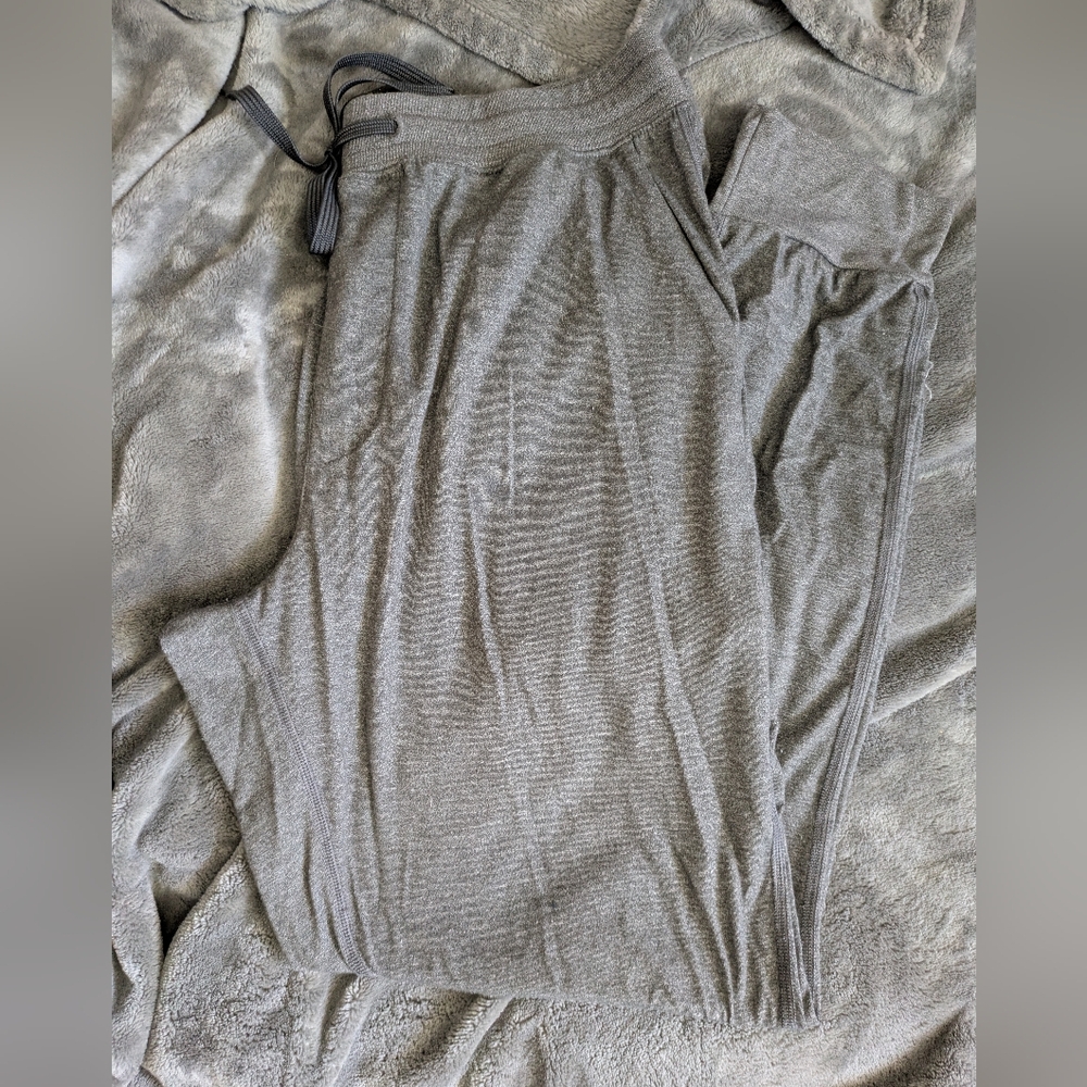 American Eagle Outfitters Gray Joggers with Elastic Waistband